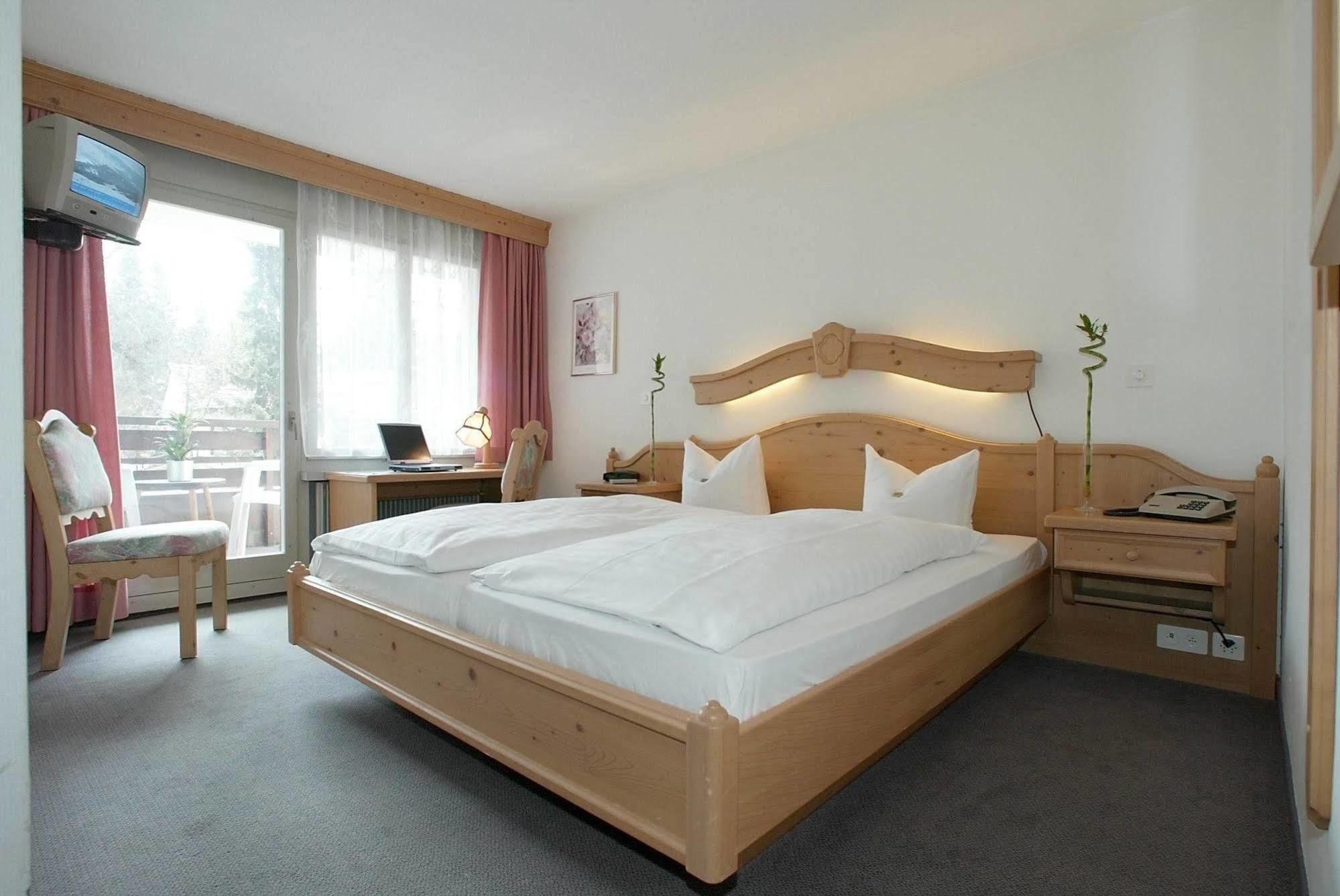 T3 Hotel Surpunt Flims Zewnętrze zdjęcie